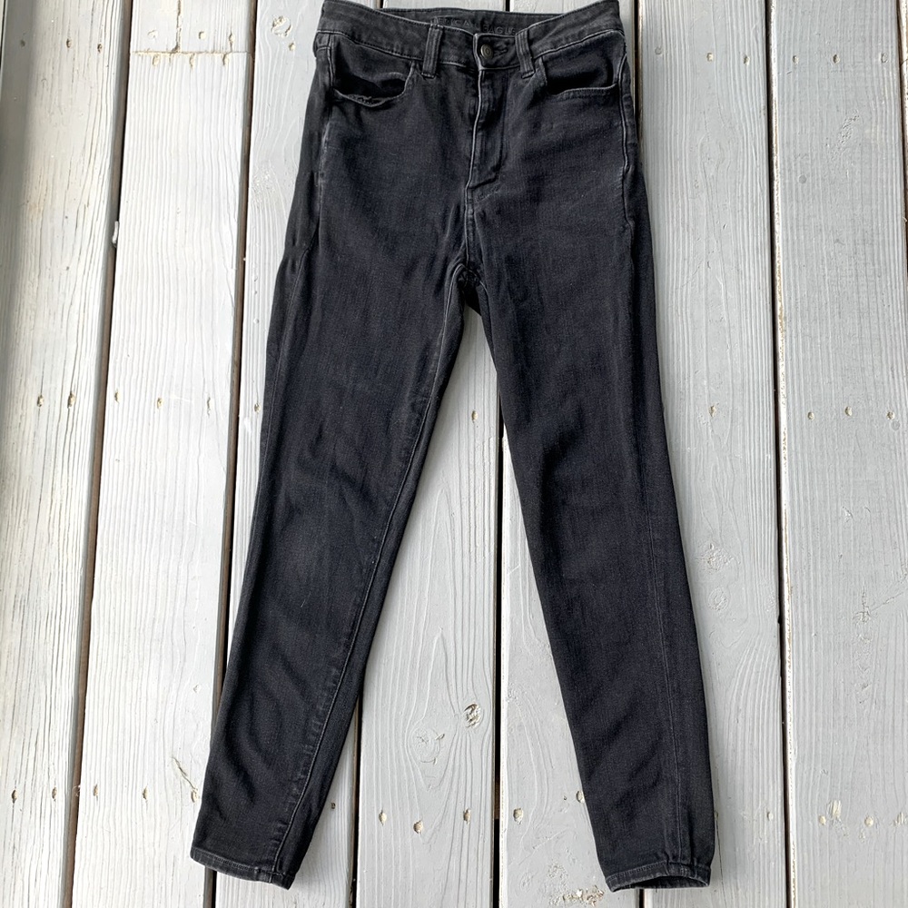 American Eagle super stretchy black jeans *short*